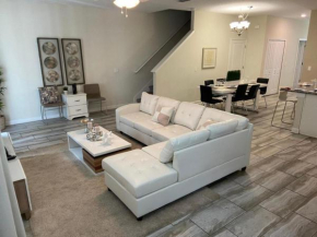 4800 CRST 5 bedrooms StoreyLake